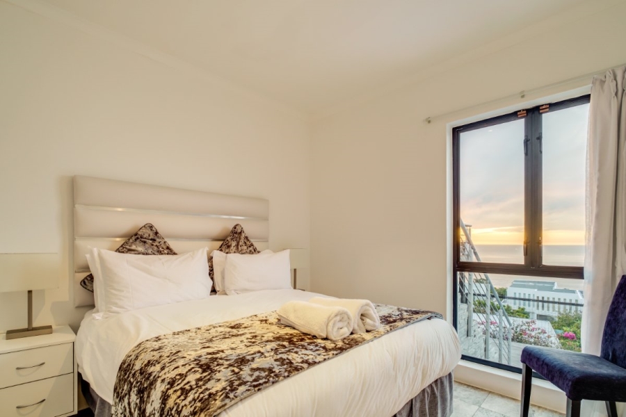 To Let 6 Bedroom Property for Rent in Camps Bay Western Cape